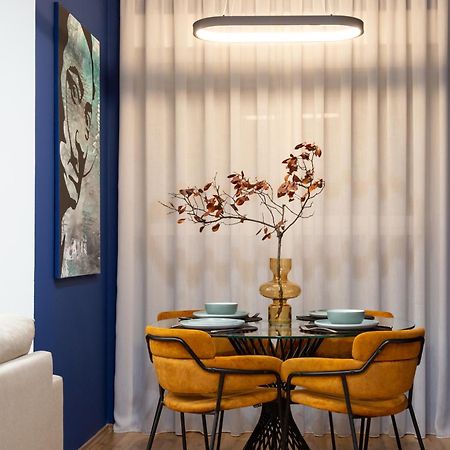 Art Vista Apartment Тирана Экстерьер фото