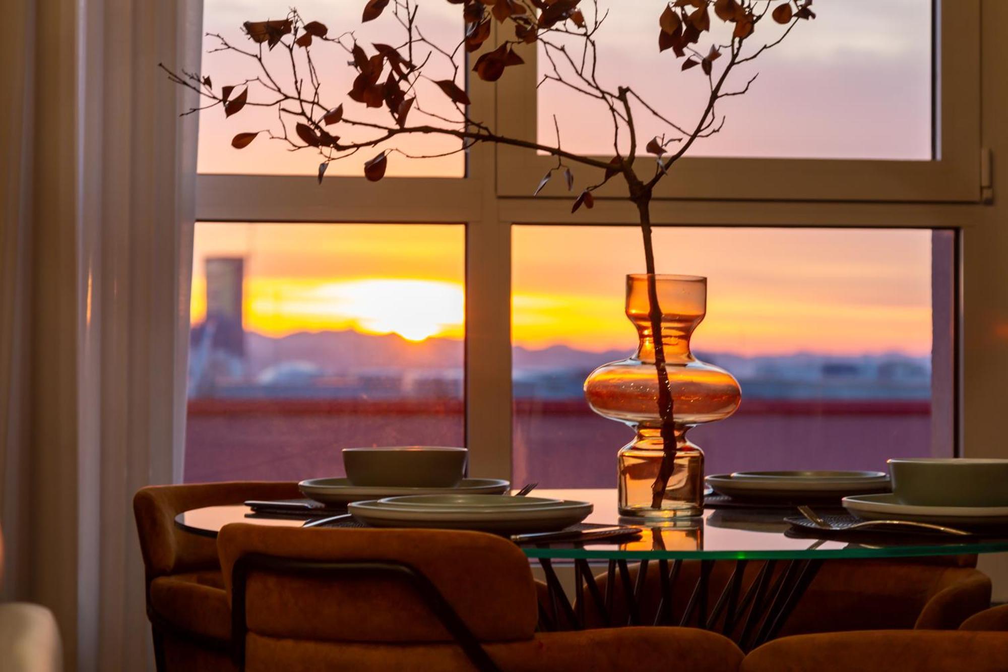 Art Vista Apartment Тирана Экстерьер фото