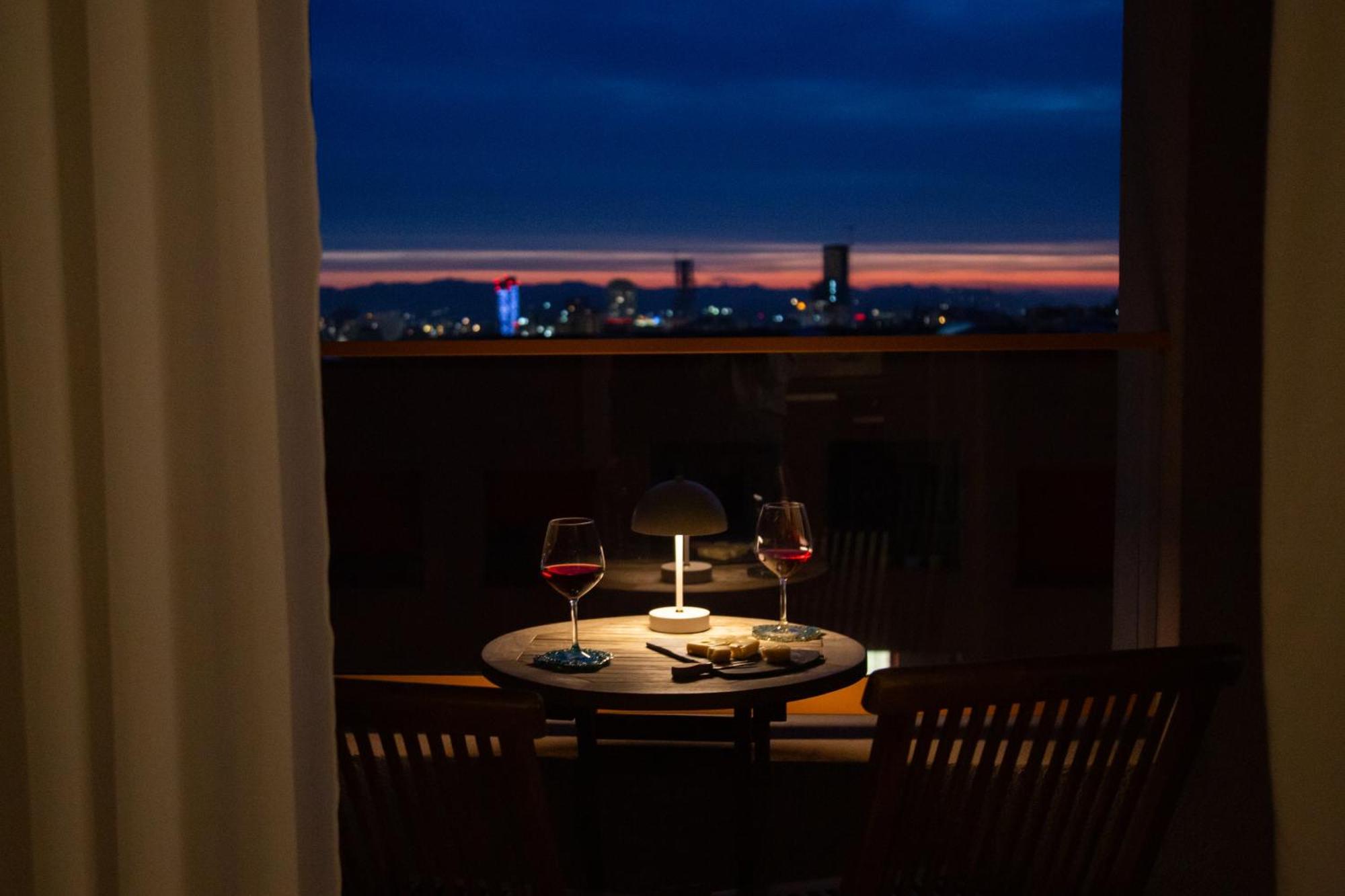 Art Vista Apartment Тирана Экстерьер фото