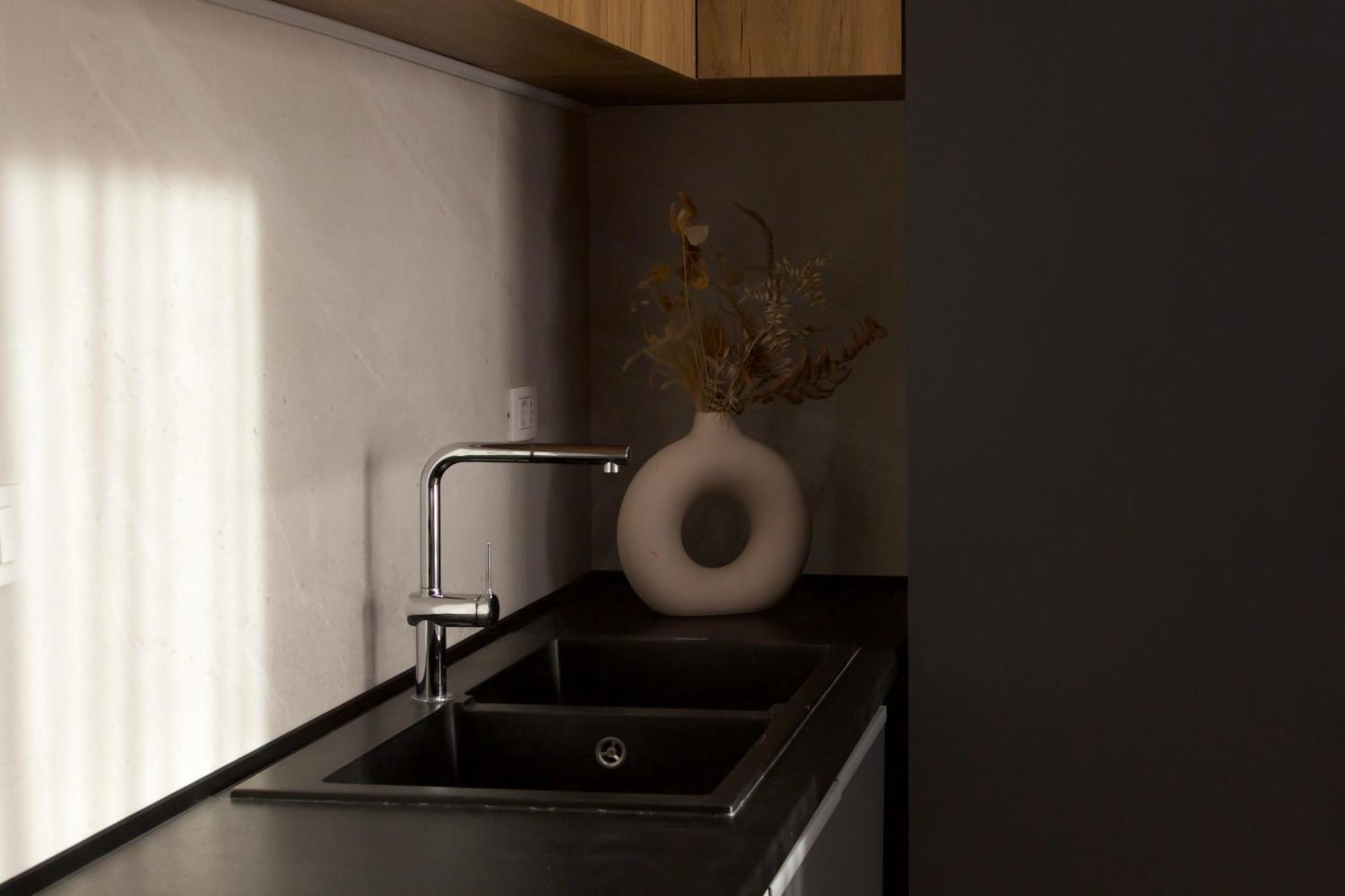 Art Vista Apartment Тирана Экстерьер фото