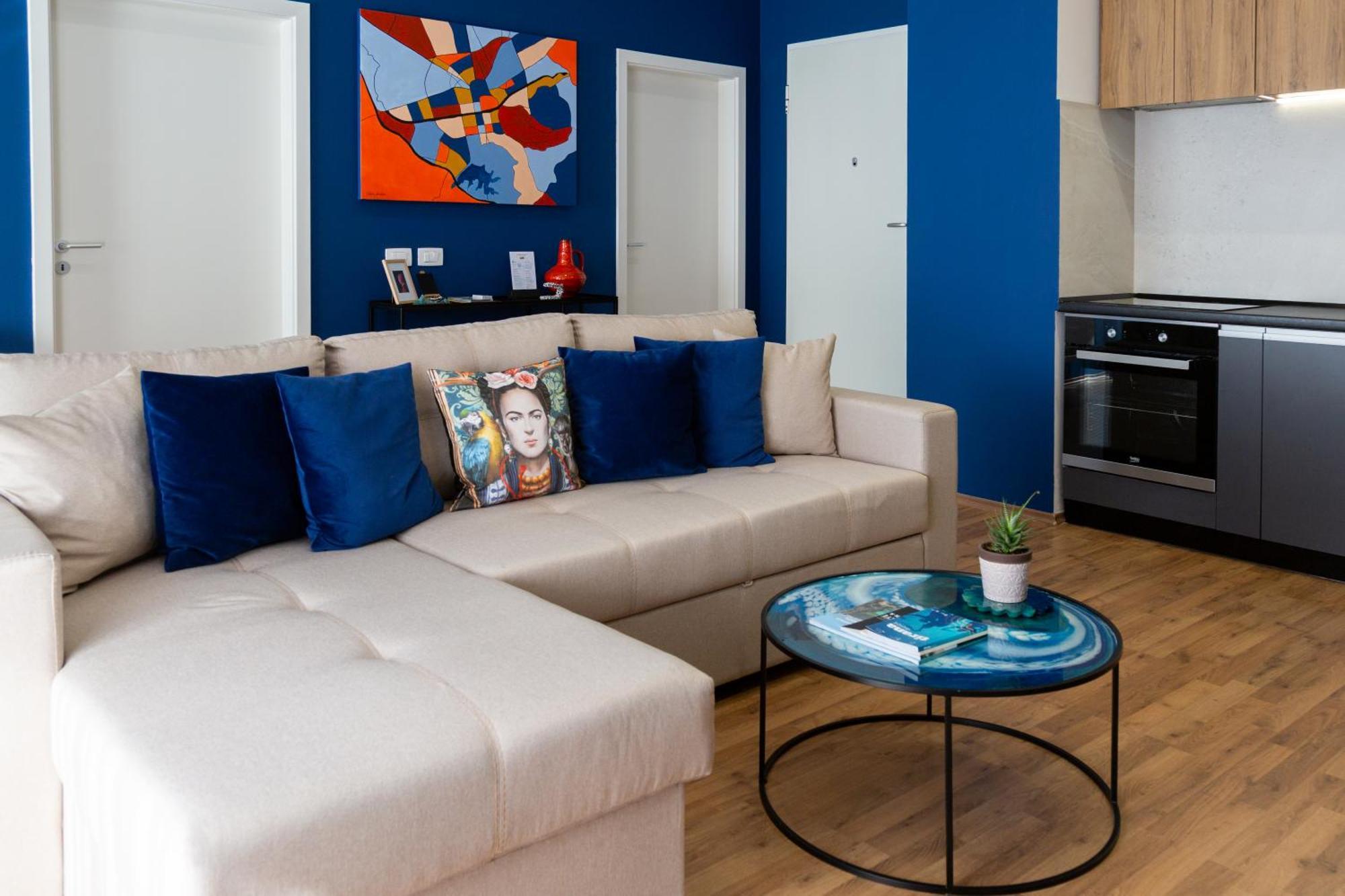 Art Vista Apartment Тирана Экстерьер фото