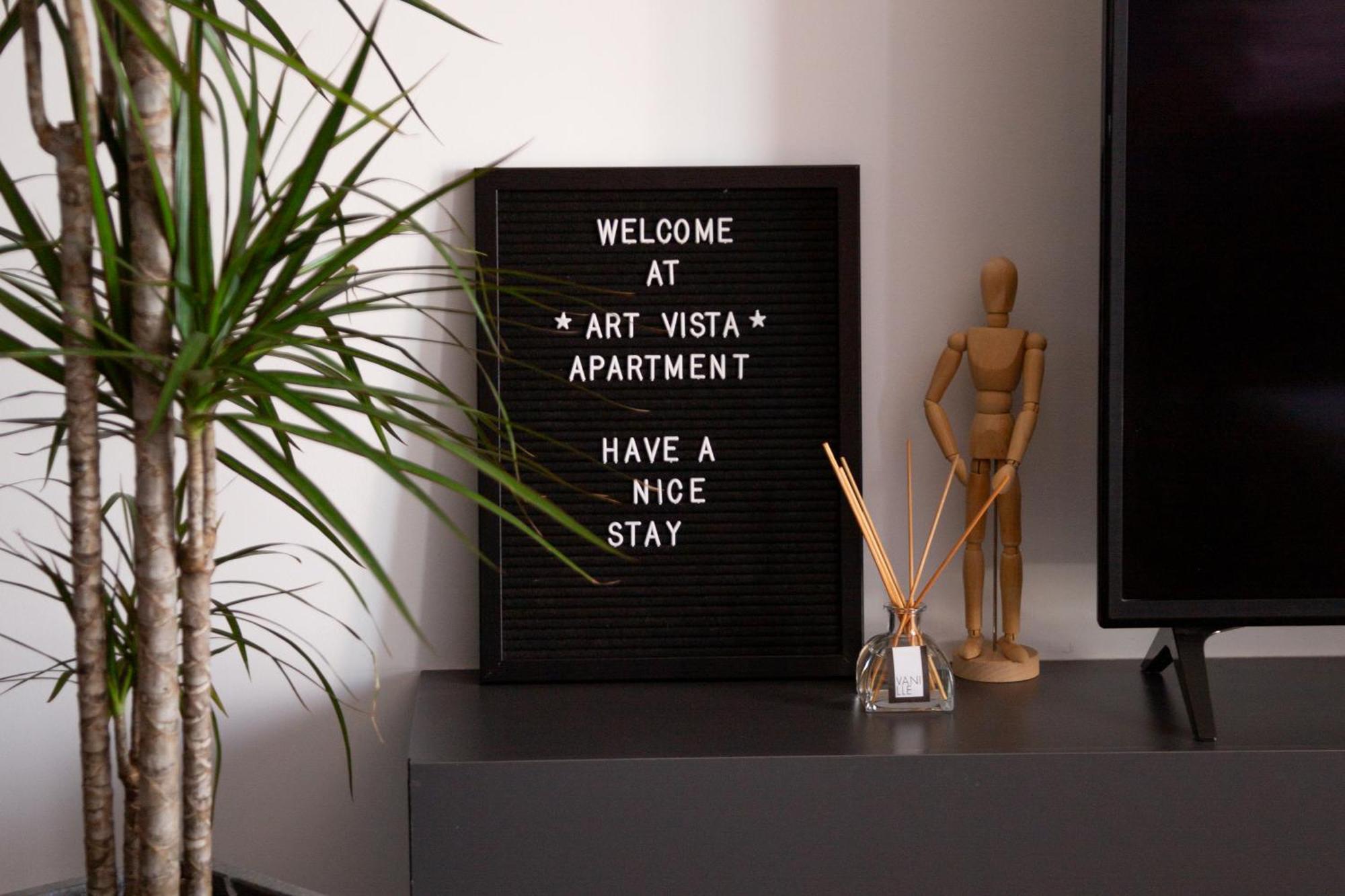 Art Vista Apartment Тирана Экстерьер фото